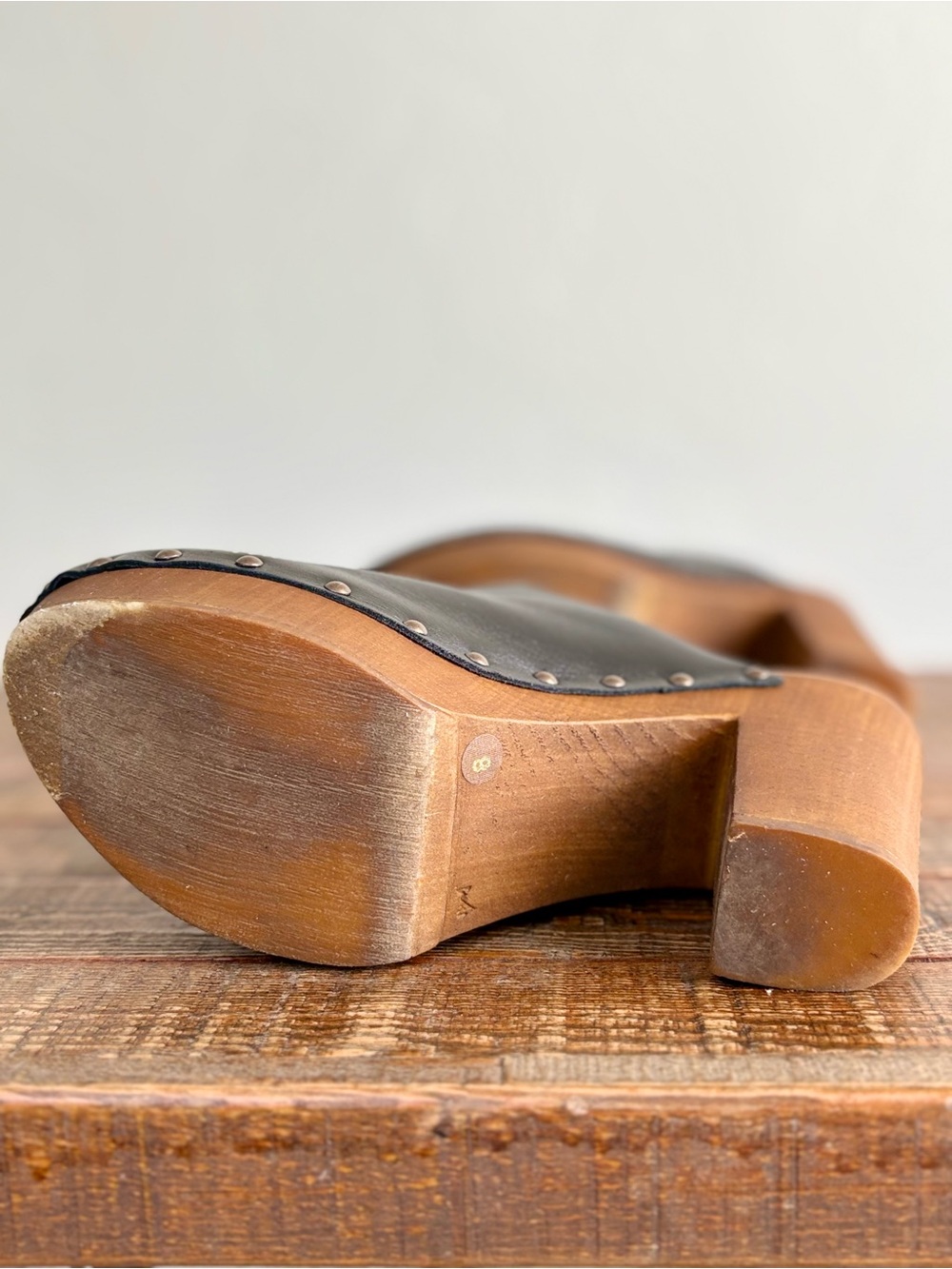 Seychelles Leather Clogs - Picture 9 of 16